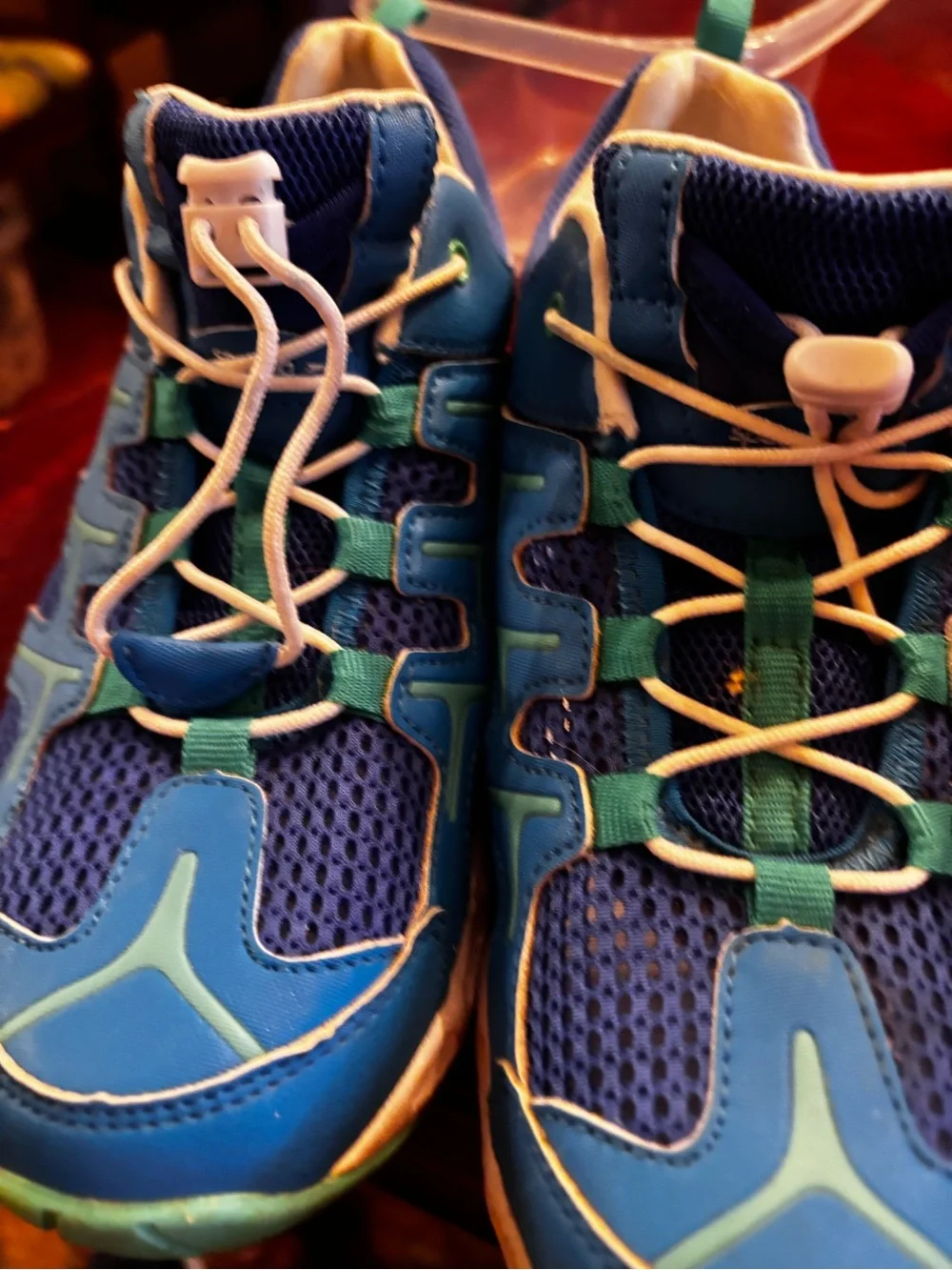 Speedo women’s Teal Athletic Lace-Up Sneakers